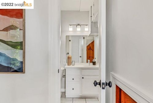 2439 Roosevelt Ave, Berkeley CA 94703-1930 exterior