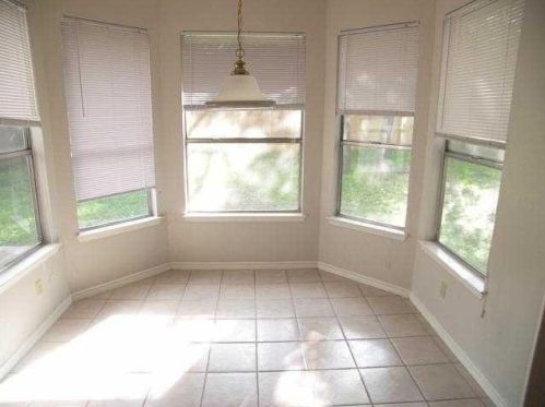 13321 Amasia Dr, Austin TX  78729-4906 exterior