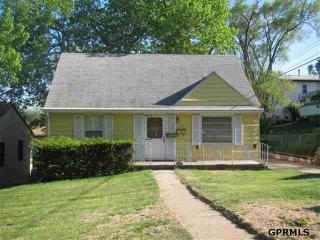 5167 Pierce St, Omaha, NE 68106-1750