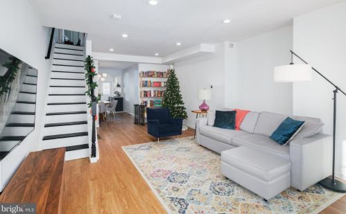 2454 Amber St, Philadelphia PA  19125-1619 exterior