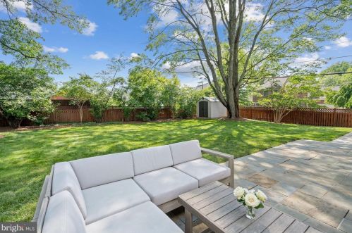 6543 Chesterfield Ave, Mc Lean VA  22101-5231 exterior