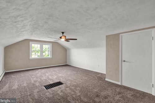 1076 Beck Ml Rd, Hanover PA 17331-9752 exterior