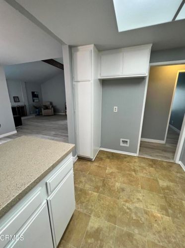 636 Holly Ave, Oxnard CA  93036-1931 exterior