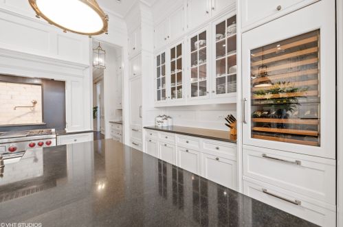 1845 Orch St, Chicago IL 60614-5106 exterior