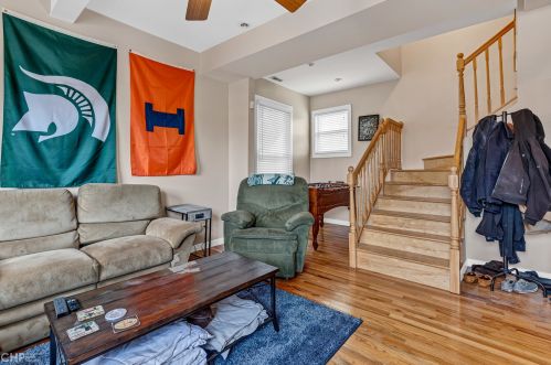 1506 Wolfram St, Chicago IL 60657-4017 exterior