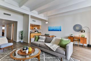 1517 Colter St, Phoenix AZ  85014-3055 exterior