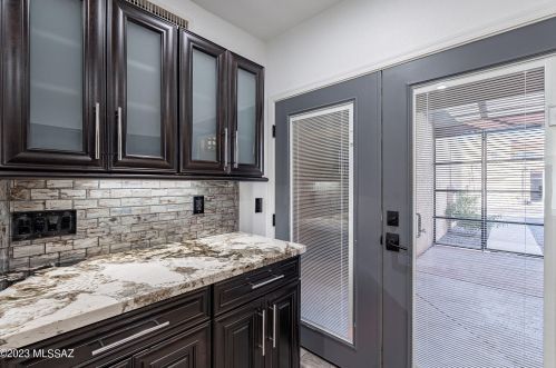 9814 1st St, Tucson AZ  85748-1950 exterior