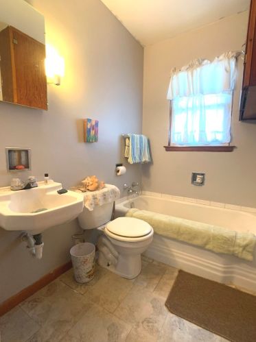 1621 Canal St, Ottawa IL 61350-1407 exterior