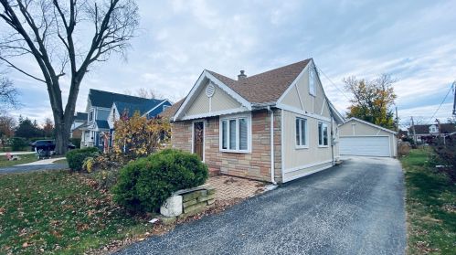 492 Emroy Ave, Elmhurst IL  60126-2019 exterior