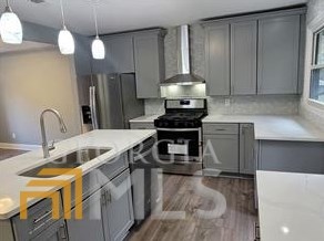 1652 Maldo Dr, Atlanta GA  30318-3350 exterior