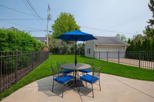 2518 84, Milwaukee WI 53226-1906 exterior