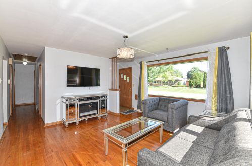 6319 Armour Ave, Milwaukee WI  53220-3911 exterior