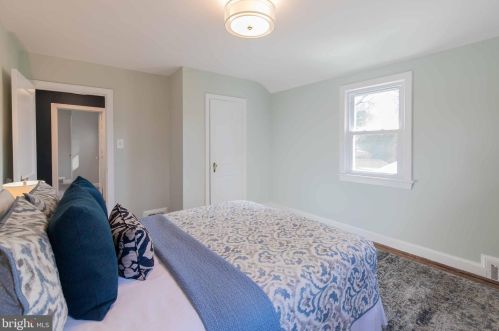 9607 Hastings Dr, Silver Spring MD 20901-3198 exterior