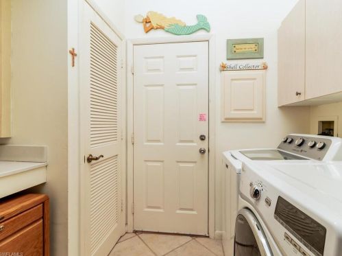 171 Cays Dr, Naples FL 34114-9629 exterior