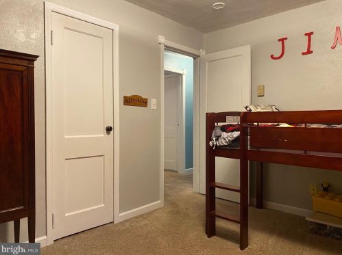 47 Norman St, Chester PA 19014-2140 exterior