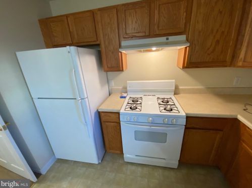 735 40 St, Philadelphia PA 19104-1670 exterior