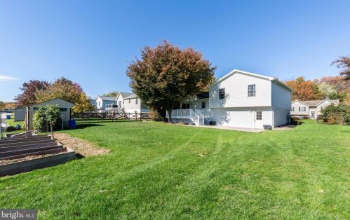 416 Lexington Way, Littlestown PA 17340-1567 exterior