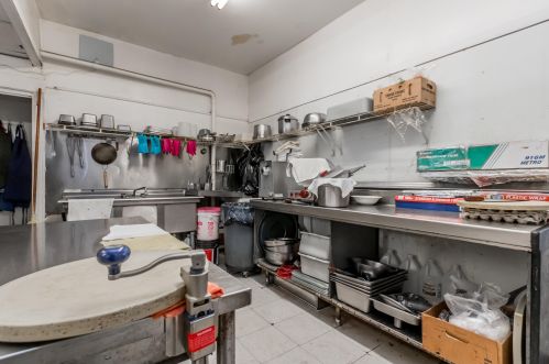 1435 Forest Ave, Portland ME 04103-3385 exterior