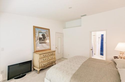 645 Captn Kate Ct, Naples FL 34110-6419 exterior