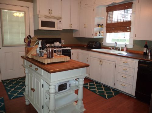 2265 Harrison Ave, Meskegon MI 49441-1325 exterior