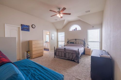 1716 Camas Dr, Austin TX exterior