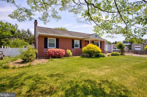 26 Country Club Rd, Limerick, PA 19468-1517