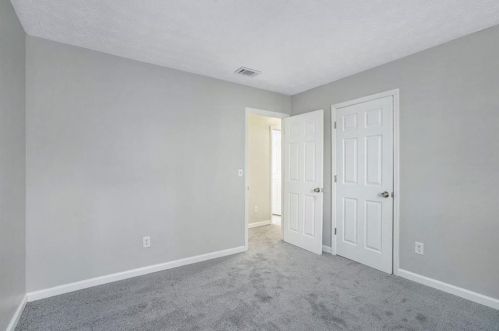 5576 Ln Fleur Trl, Lithonia GA 30038-2843 exterior