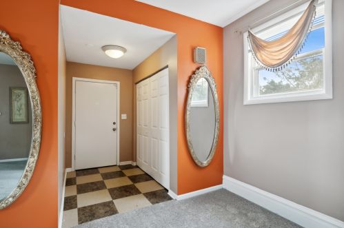 324 Franklin St, Waukegan, IL 60085-4033