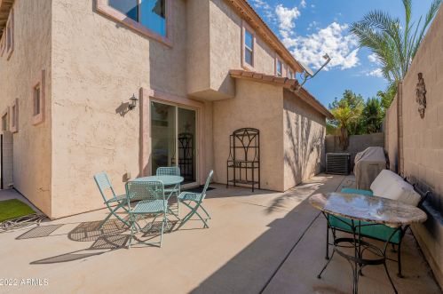 1847 Dunbar Dr, Phoenix AZ  85042-6856 exterior