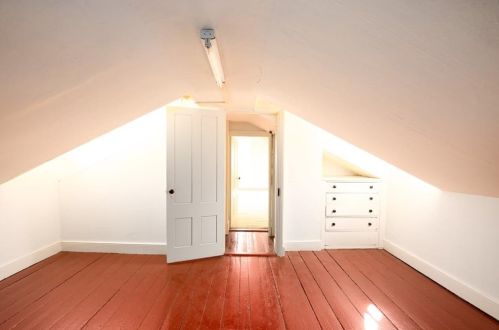 22 Cushing St, Providence RI 02906-2228 exterior