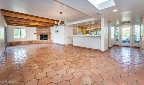 5925 Mina Vis, Tucson AZ 85718-4128 exterior