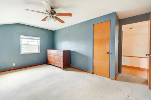 1453 Bellaire Pl, Pittsburgh PA 15226-1907 exterior