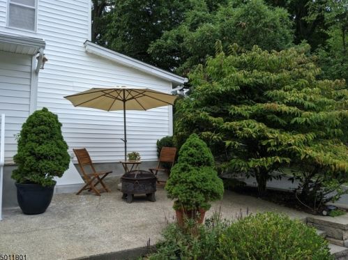 84 Mcclellan Ave, Livingston NJ 07039-1334 exterior