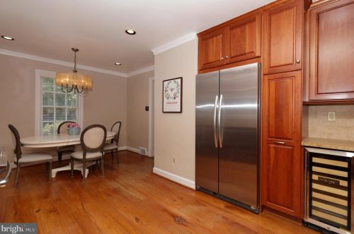 827 Royal St, Alexandria VA  22314-4340 exterior