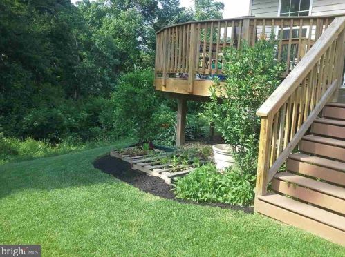 80 Frst Vw Ter, Hanover PA 17331-7449 exterior