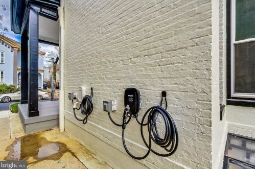 410 U St, Washington DC  20001-2333 exterior