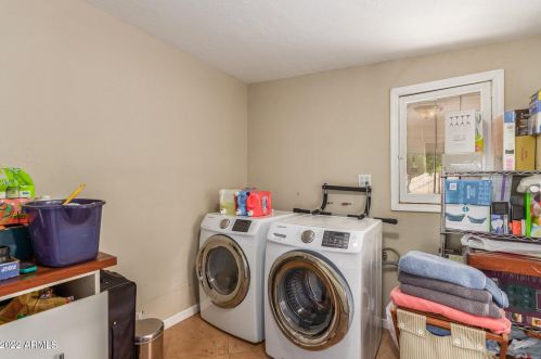 6612 10 Ave, Phoenix AZ 85007-2318 exterior