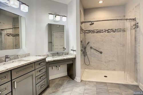 303 Cleveland Ln, Rockaway NJ 07866-5803 exterior