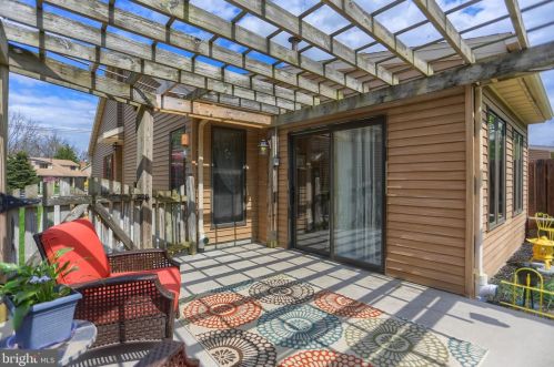 181 Primrose Ln, Hanover PA 17331-5211 exterior