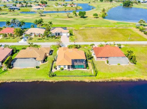 18421 Royal Hammock Blvd, Naples FL 34114-8931 exterior