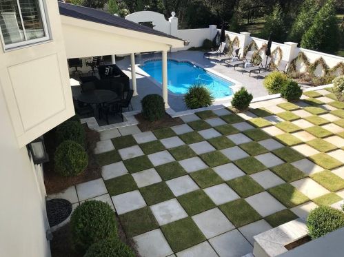 1647 Riverside Dr, Gainesville GA 30501-1837 exterior