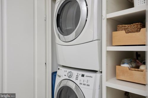 127 Duddington Pl, Washington DC 20003-2610 exterior