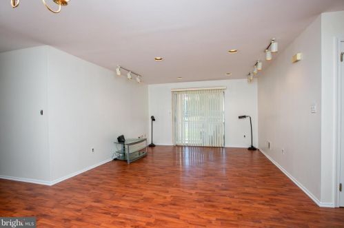 301 Silvia St, Trenton NJ 08628-3236 exterior