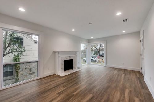 1411 Arborvitae Ave, Dallas TX  75224-1508 exterior