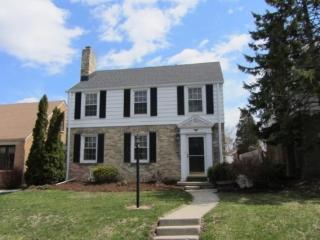 3022 39th St, Milwaukee, WI 53215-3559