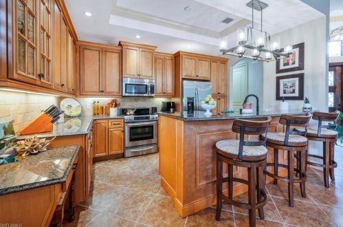 7996 Cordoba Pl, Naples FL 34113-8747 exterior