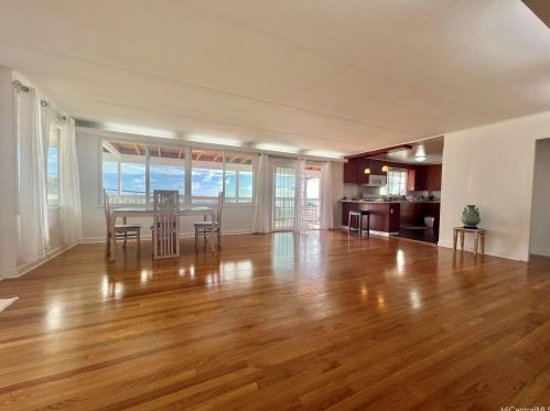 1952 Bertram St, Honolulu HI 96816-2006 exterior