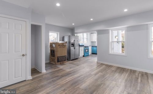 6 Bonsall Ave, Manor PA exterior