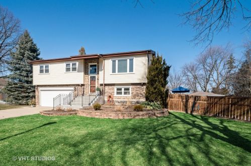 397 Fullerton Ave, Elmhurst, IL 60126-1503