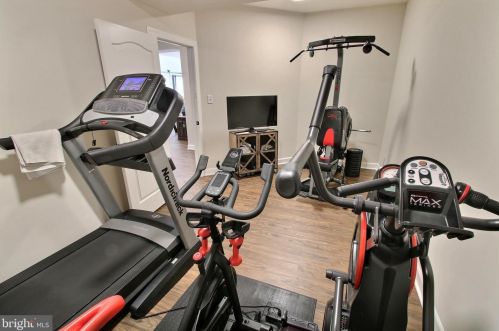 405 Great Falls Rd, Rockville MD  20850-2883 exterior